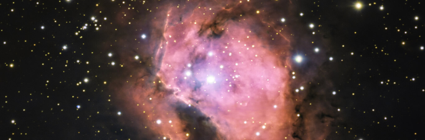 Una Impresionante Nebulosa de Gas Color Rosa Chicle