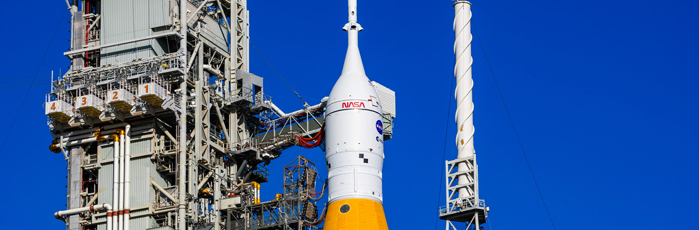 Un Fallo en el Flujo de Helio Obliga a Trasladar al Hangar el Cohete de Artemis II