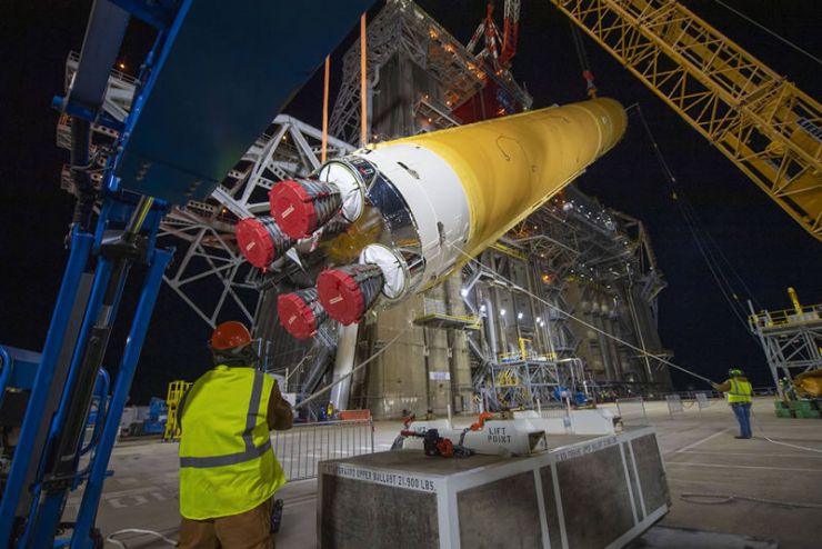El Programa Artemisa de la NASA y el Centro Espacial Stennis se Preparan Para las Pruebas en 2020