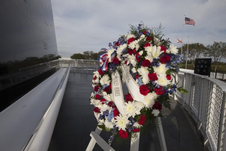 El Centro Espacial Kennedy Honra a los Héroes Caídos de los Vuelos Espaciales Tripulados