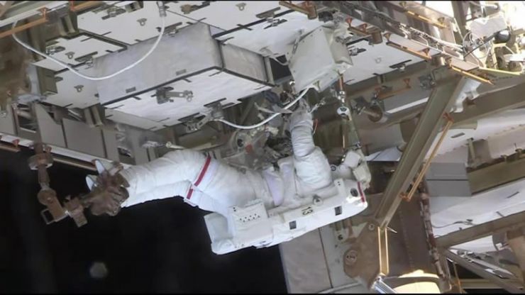 Realizado Otro Paseo Espacial Para Continuar la Instalación de Baterías Nuevas en la ISS