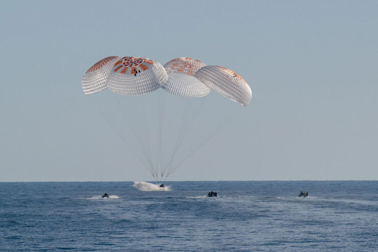 ¡Bienvenidos a Casa! La Tripulación Crew-9 Ameriza con Éxito en la Costa de Florida