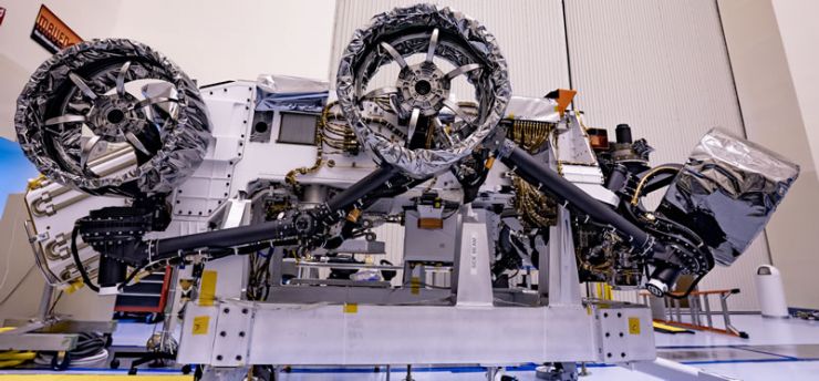 El Rover Perseverance de la NASA Recibe sus Ruedas y Frenos de Aire