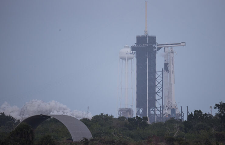 El Cohete Falcon 9 Supera la Prueba de Encendido Estático
