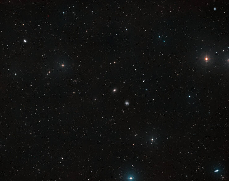 Nuevos Datos del Hubble Explican la Falta de Materia Oscura