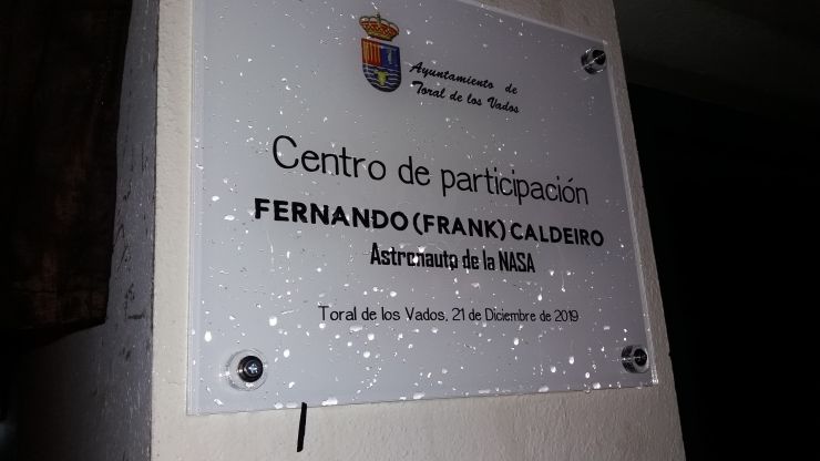 Placa Fernando Caldeiro