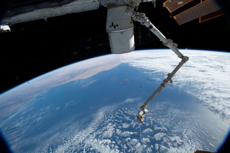 La Cápsula Dragón se Prepara Para Regresar a la Tierra con Experimentos de la ISS