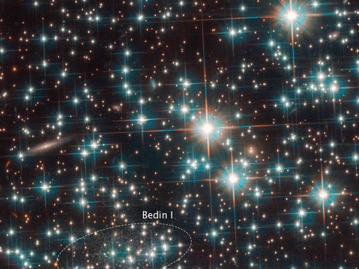 El Hubble Descubre Accidentalmente una Nueva Galaxia en la Vecindad Cósmica