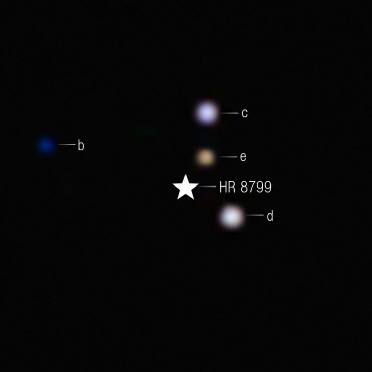 Webb Capta Imágenes de Jóvenes Exoplanetas Gigantes y Detecta Dióxido de Carbono