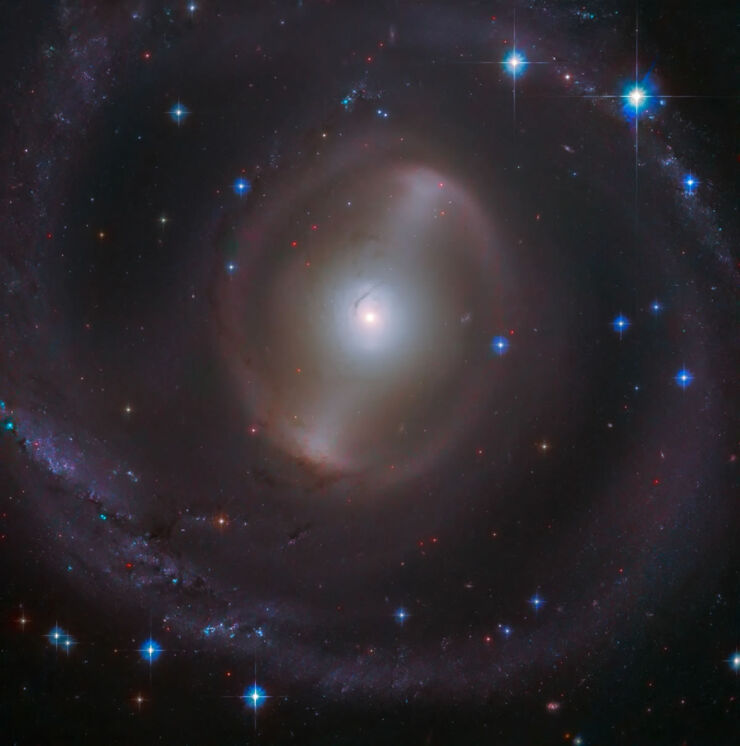 El Hubble Detecta una Magnífica Galaxia Barrada