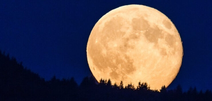 Disfruta Esta Noche de la Superluna del Esturión