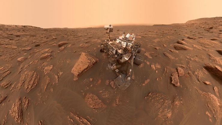 El Rover Curiosity Comienza a Desplazarse de Nuevo