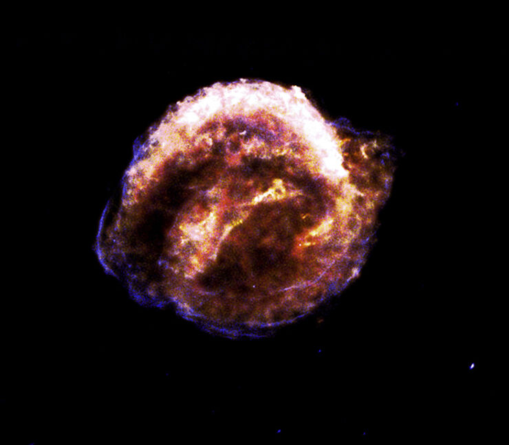 Remanente de Supernova de Kepler: los Escombros de la Explosión Estelar no se Ralentizaron Después de 400 Años