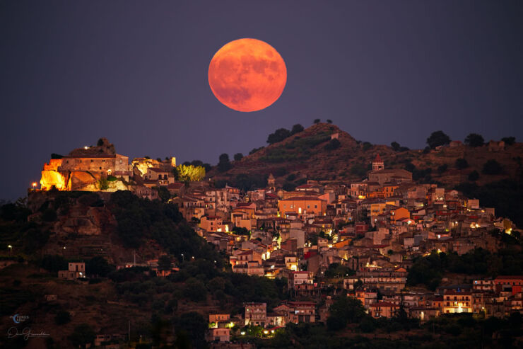 Ya Está Aquí la Luna Llena de Junio: La Luna de Fresa