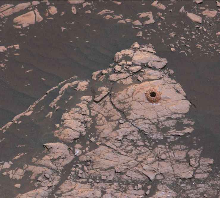 Curiosity Recoge la Primera Muestra de Arcilla Marciana