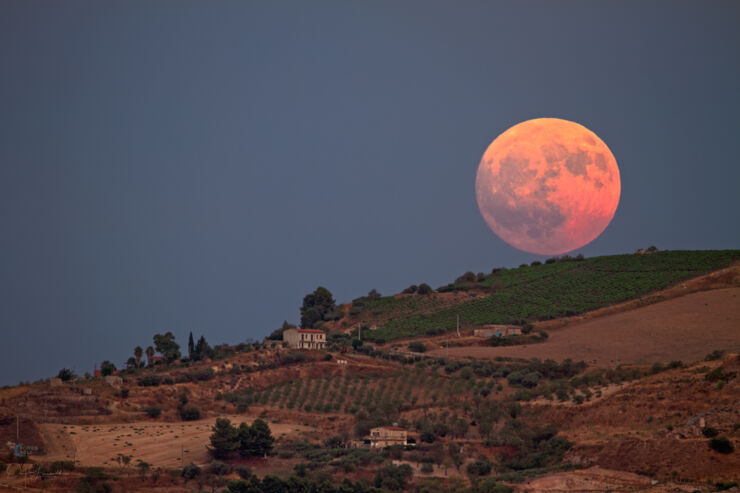 SuperLuna de la Cosecha: del 6 al 7 de Octubre de 2025