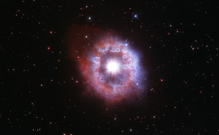 El Hubble Captura una Estrella Gigante al Borde de la Destrucción